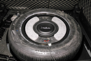 Короб стелс 10" для Haval Dargo в запасное колесо