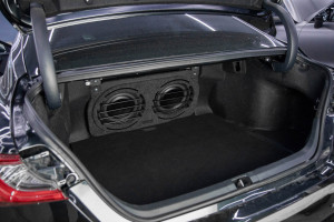 Короб стелс Toyota Camry XV70/80 на два динамика 10" в багажник